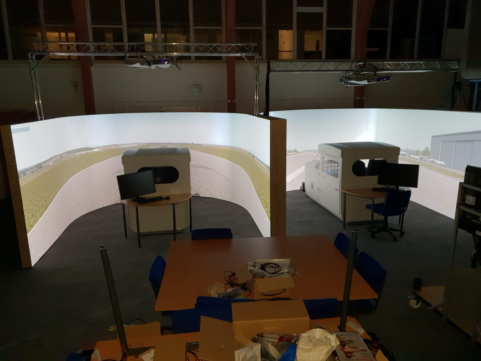 Modular Curved Large Screen